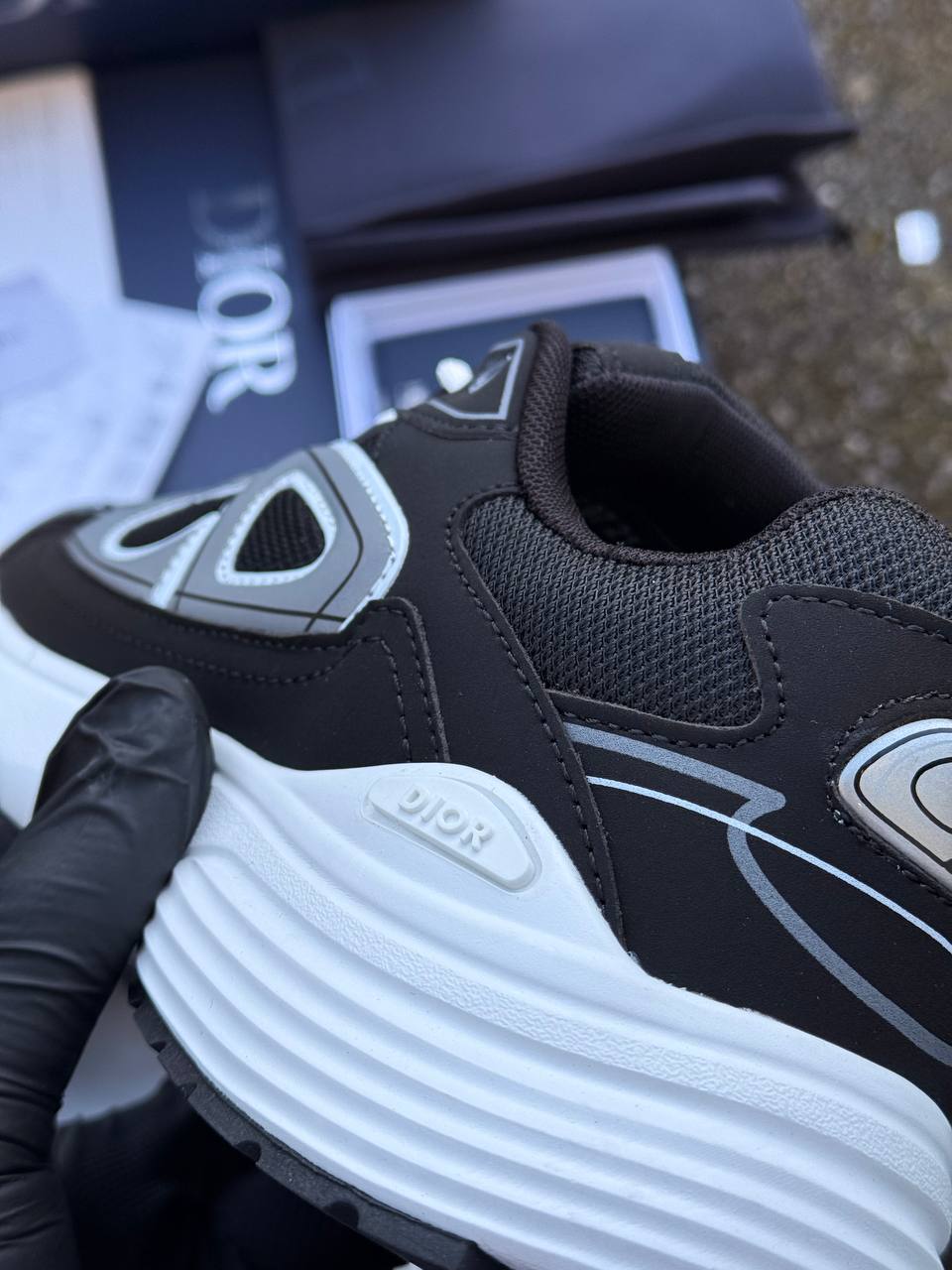 Dior B30 Black & White